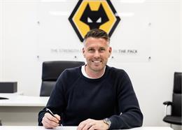 Rob Edwards chính thức trở thành HLV trưởng Wolves